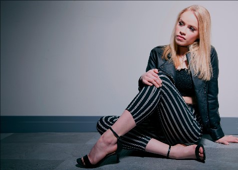 A brand new artist in the scene of Pop: Introducing singer and songwriter Payge Owen.
