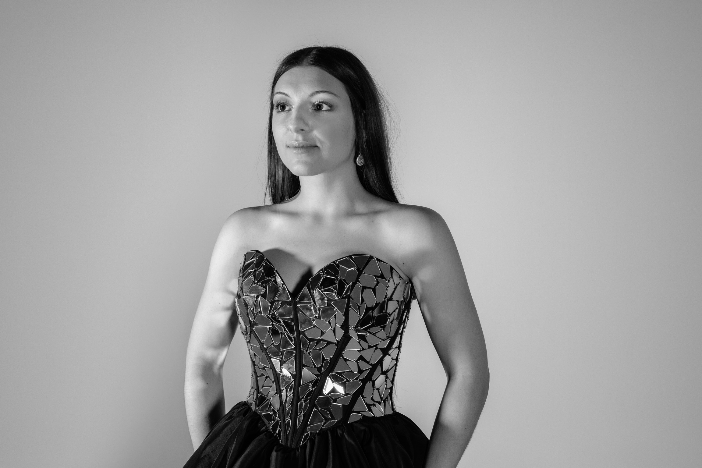 Singer/Songwriter Bri Taylor Gray Releases EP Titled ‘Fragments’