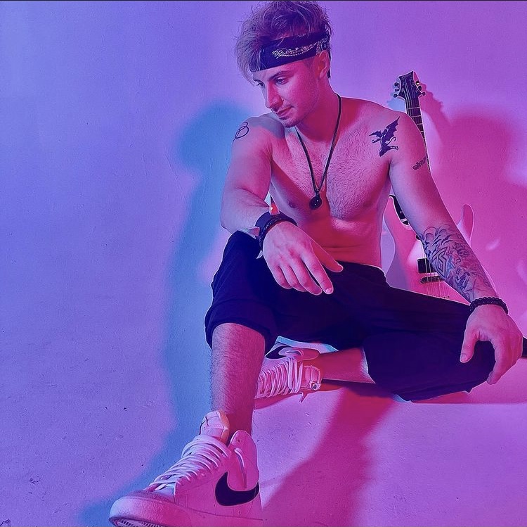 Channeling Distinct 80s Hard Rock with Modern Pop Rhythms: Singer-Songwriter S’ain’t Anthony Stuns with Debut Album