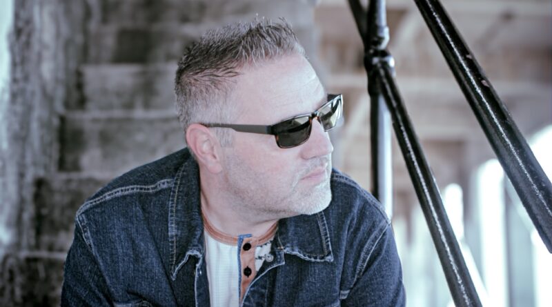 Harmonizing Faith with Enriching Country Tunes and Alternative Rhythms – Marc Ricks Inspires with “Showcase EP”