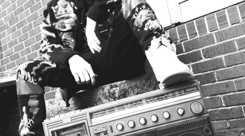Alabama rapper & music producer “WoozyWhiteboy” is one of the hottest independent artists out right now.
